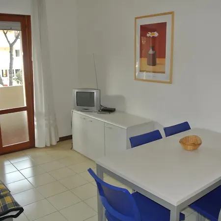 Apartment Apartment- Lisa 2 *